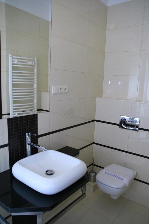 Hotel Alexandra Pobiedziska Zimmer foto